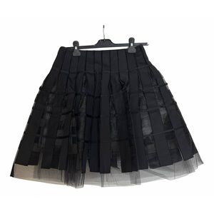 Sachin and Babi knee length tulle skirt. Size 4.